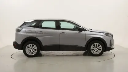 Usata Peugeot 3008 Active 131 CV (96 kW) 2022 Grigiogrigio SUV