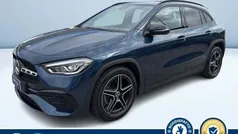 Blu metallizzato Usata 2022 Mercedes GLA180 Premium SUV | 35.600 € (Buon prezzo)