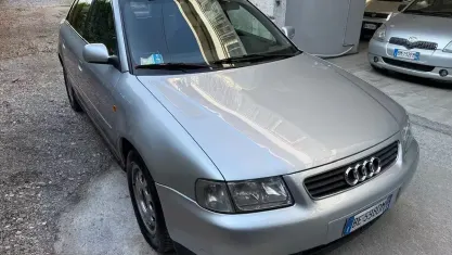 Usata Audi A3 Ambiente 101 CV (74 kW) 1999 Other Utilitaria