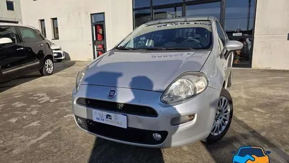 Argento Usata 2015 Fiat Punto Street Tre volumi | 6300 € (Buon prezzo)