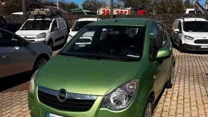 Usata Opel Agila Enjoy 65 CV (47 kW) 2008 Verde Utilitaria