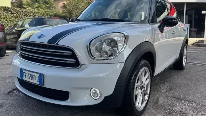 Usata Mini Park Lane Countryman 111 CV (81 kW) 2016 Bianco SUV