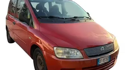 Usata Fiat Multipla Dynamic 119 CV (87 kW) 2006 Arancione Monovolume