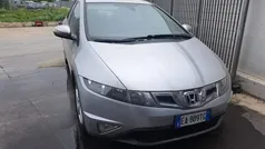 Grigio Usata 2010 Honda Civic Tre volumi | 3500 € (Buon prezzo)