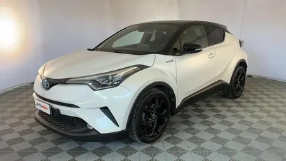 Usata Toyota C-HR Style 98 CV (72 kW) 2018 Bianco SUV
