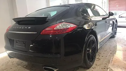 Usata Porsche Panamera Platinum Edition 250 CV (183 kW) 2012 Utilitaria