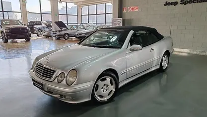 Argento Usata 2001 Mercedes CLK430 Cabrio | 8000 €