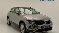 Pyrit silver met Usata 2024 VW T-Roc Life SUV | 27.500 € (Buon prezzo)