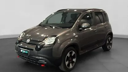 Grigio Usata 2023 Fiat Panda Cross Cross Due volumi | 11.999 € (Buon prezzo)