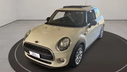 Usata Mini ONE 75 CV (55 kW) 2016 Beige Utilitaria