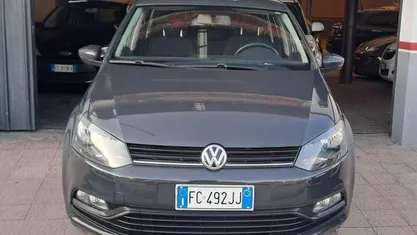 Grigio Usata 2016 VW Polo Trendline Tre volumi | 8400 € (Buon prezzo)