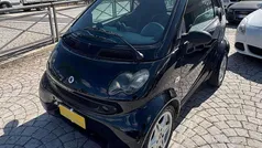 Nero Usata 2004 Smart ForTwo Coupé Pure Due volumi | 2200 € (Buon prezzo)