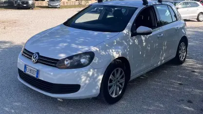 Usata VW Golf VI 105 CV (77 kW) 2011 Bianco Berlina