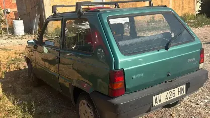 Usata Fiat Panda Young 54 CV (39 kW) 1999 Verde Berlina