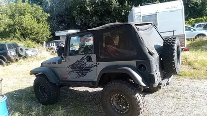 Usata Jeep Wrangler Sport 177 CV (130 kW) 1999 SUV