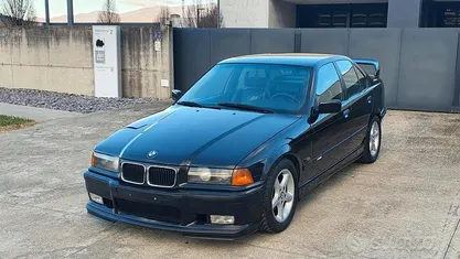 Usata BMW 318 Efficient Dynamics 140 CV (102 kW) 1994 Nero Berlina