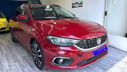Usata Fiat Tipo Lounge 120 CV (88 kW) 2017 Rosso Station wagon