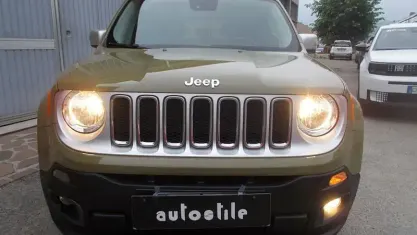 Usata Jeep Renegade Limited 120 CV (88 kW) 2015 Verde SUV
