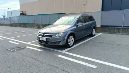 Other Usata 2005 Opel Astra Cosmo Station wagon | 2400 € (Cara)