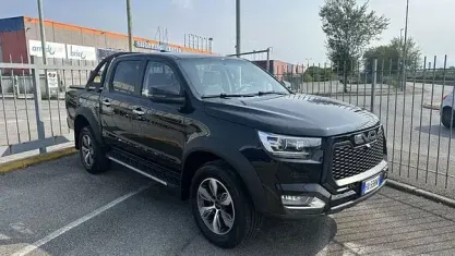 Usata EVO Cross 4 136 CV (100 kW) 2025 Nero Pick-up