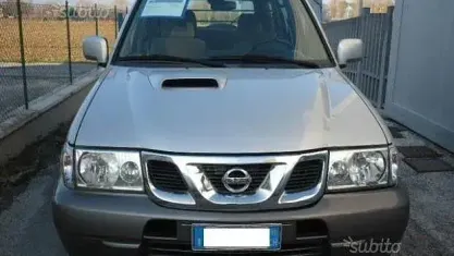 Usata Nissan Terrano 154 CV (113 kW) 2002 Grigio SUV