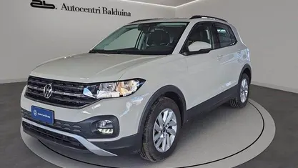Begagnad VW T-Cross Style 95 HK (69 kW) 2023 Grå SUV