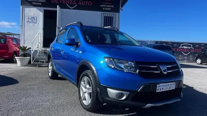 Usata Dacia Sandero Stepway 90 CV (66 kW) 2017 Blu Berlina