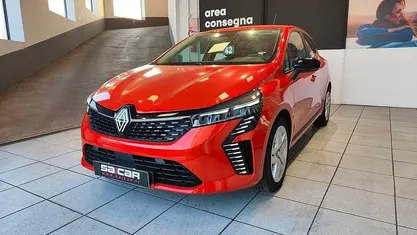 Usata 2024 Renault Clio V Evolution Due volumi | 13.900 € (Super prezzo)