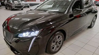 Usata 2024 Peugeot 308 Allure+ Utilitaria | 20.900 € (Buon prezzo)