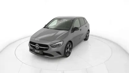 Usata Mercedes B250 Advanced 218 CV (160 kW) 2025 Grigio montagna Utilitaria