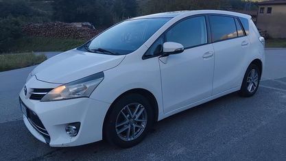 Usata Toyota Verso Business Edition 112 CV (82 kW) 2016 Bianco Monovolume