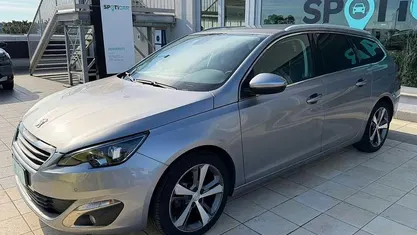 Usata Peugeot 308 Allure 120 CV (88 kW) 2017 Grigio Station wagon