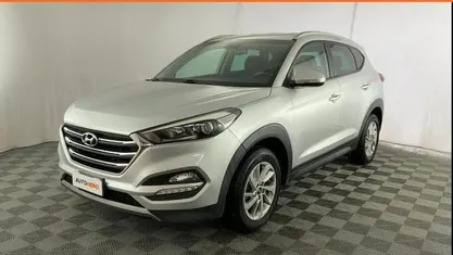 Usata Hyundai Tucson Comfort 116 CV (85 kW) 2016 Argento SUV
