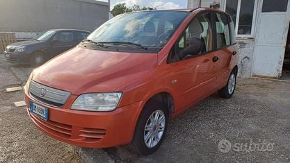 Usata Fiat Multipla Emotion 103 CV (75 kW) 2008 Arancione Monovolume