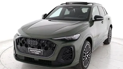 Nuova Audi Q5 S-Line 204 CV (150 kW) 2026 Verde SUV