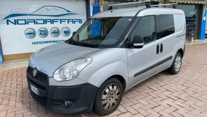 Usata Fiat Doblò S 135 CV (99 kW) 2011 Grigio Monovolume