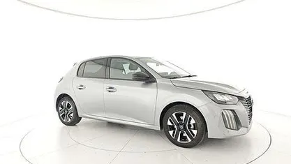 Usado Peugeot 208 Allure 101 CV (74 kW) 2024 Utilitario