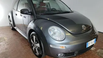 Grigio Usata 2010 VW Beetle Tre volumi | 4950 € (Ottimo prezzo)