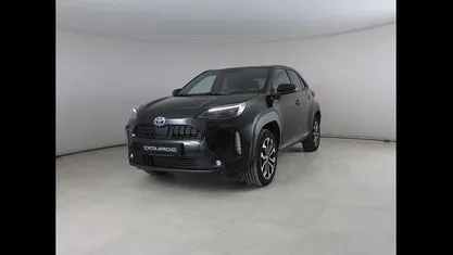Nero Usata 2022 Toyota Yaris Cross Trend SUV | 21.900 € (Buon prezzo)