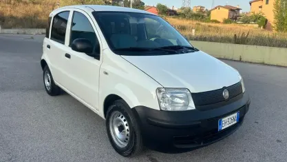 Usata Fiat Panda Active 75 CV (55 kW) 2011 Bianco Utilitaria