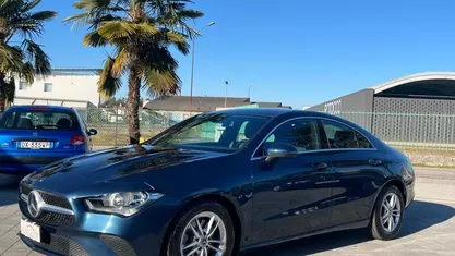 Blu Usata 2019 Mercedes CLA200 Business Tre volumi | 27.000 € (Ottimo prezzo)