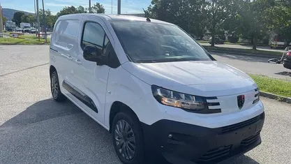 Usata 2025 Peugeot Partner S Monovolume | 21.990 €