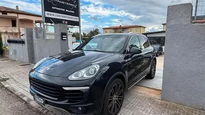 Usata Porsche Cayenne 250 CV (183 kW) 2015 Nero SUV