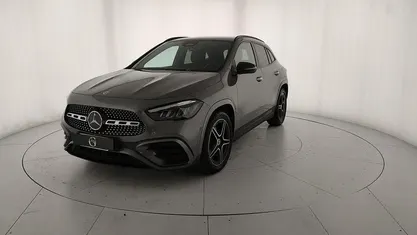 Grigio montagna Usata 2024 Mercedes GLA200 Advanced Plus SUV | 41.900 € (Buon prezzo)