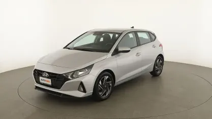 Usata Hyundai i20 84 CV (61 kW) 2022 Argento Utilitaria