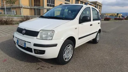 Usata Fiat Panda Classica 77 CV (56 kW) 2012 Bianco Utilitaria