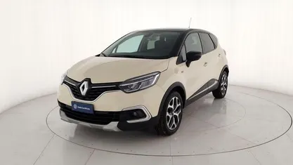 Usata Renault Captur 90 CV (66 kW) 2018 Grigio SUV