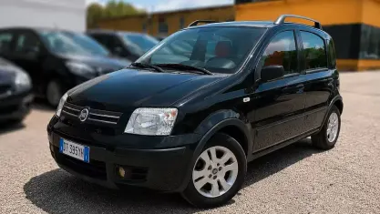 Usata Fiat Panda Climbing 60 CV (44 kW) 2009 Nero Utilitaria