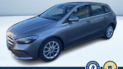 Usata Mercedes B180 116 CV (85 kW) 2021 Grigio metallizzato Monovolume