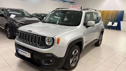 Argento Usata 2016 Jeep Renegade Longitude SUV | 8800 € (Buon prezzo)